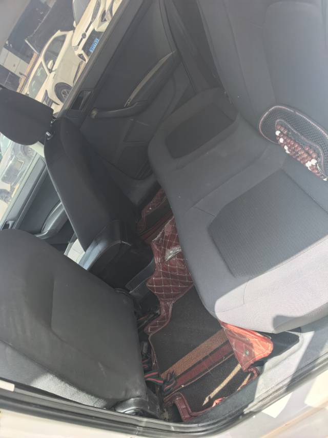 Volkswagen Santana 2017 car image #3