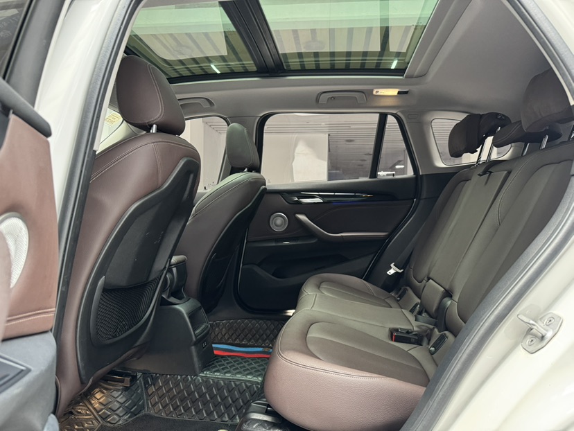BMW X1 2021 car image #13