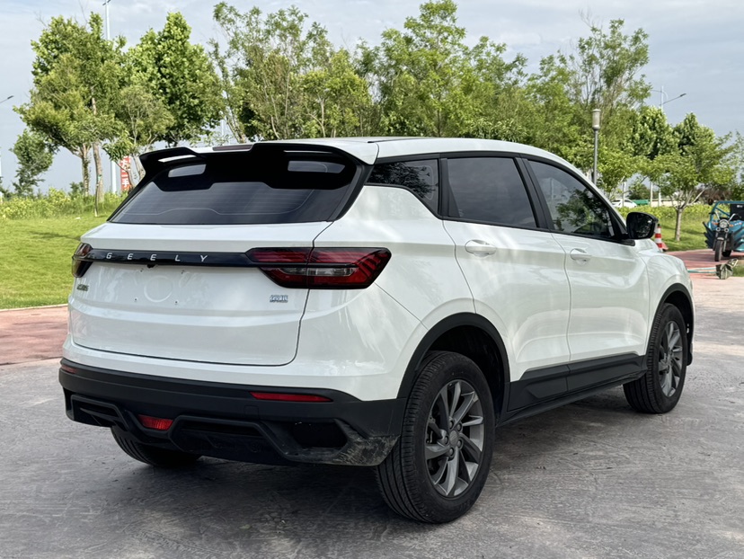 GEELY Coolray 2025 #4 GEELY Coolray 2025 car image #4