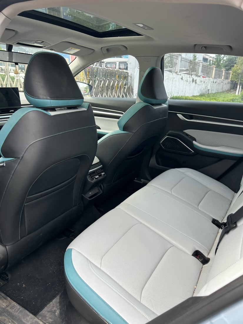 GEELY Emgrand 2023 car image #8