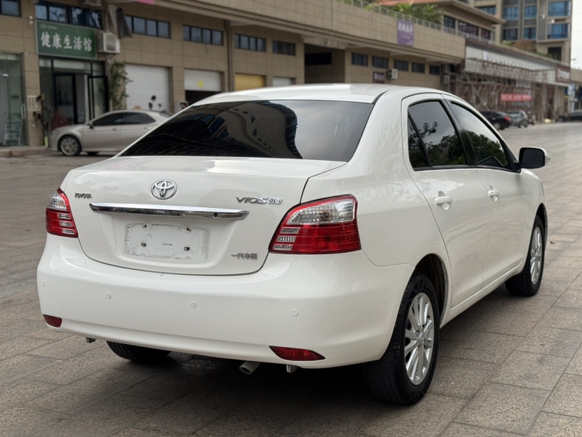 Toyota Vios 2010 #6 Toyota Vios 2010 car image #6