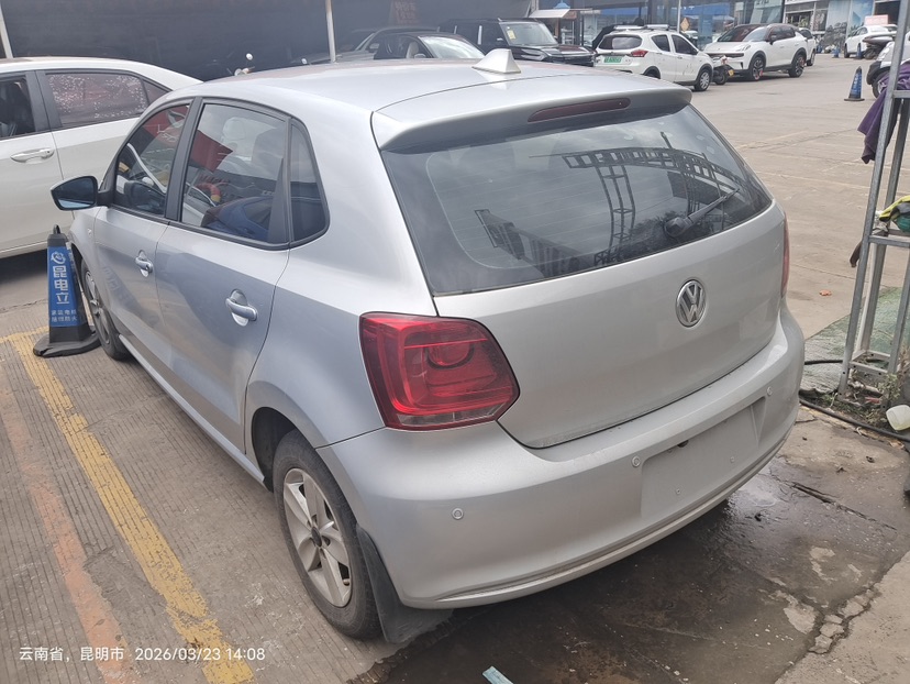 Volkswagen Polo 2013 #3 Volkswagen Polo 2013 car image #3