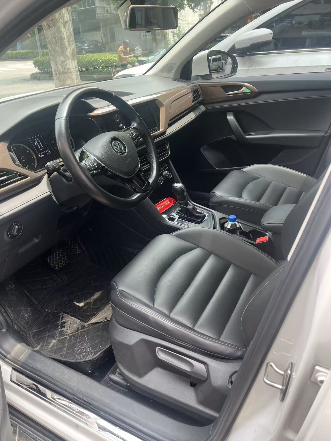 Volkswagen Tharu 2019 car image #2