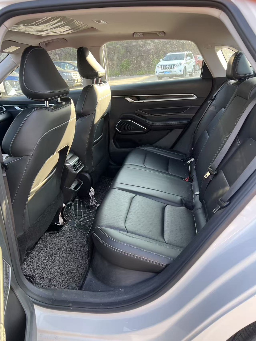 GEELY Emgrand 2022 car image #3