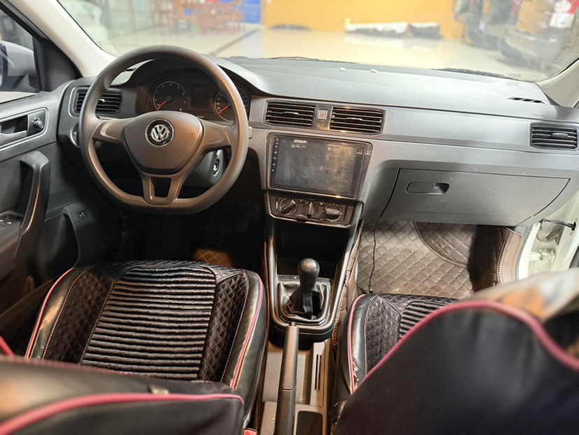 Volkswagen Santana 2022 car image #7