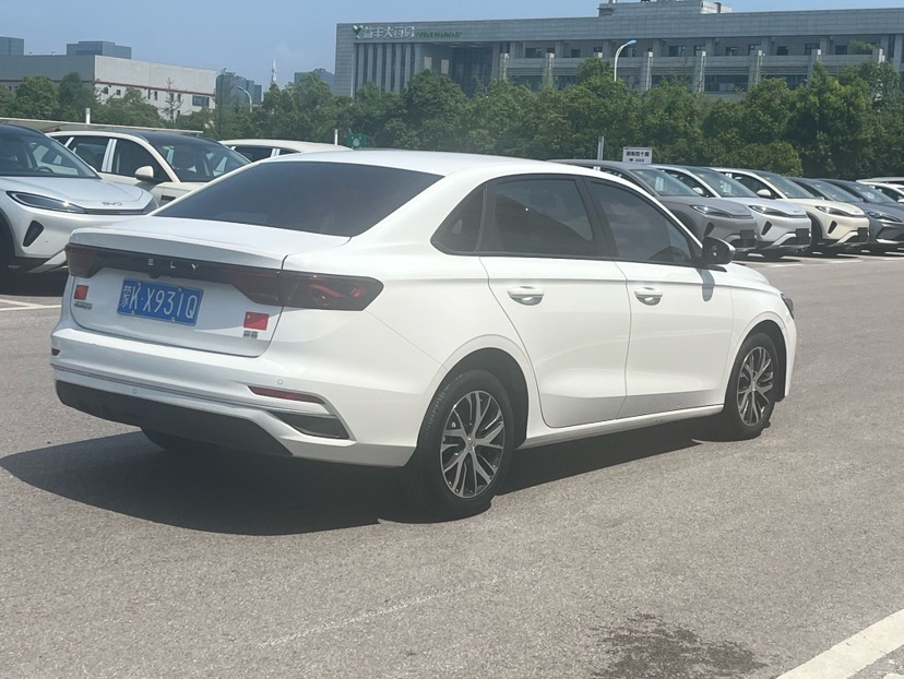 GEELY Emgrand 2024 #4 GEELY Emgrand 2024 car image #4