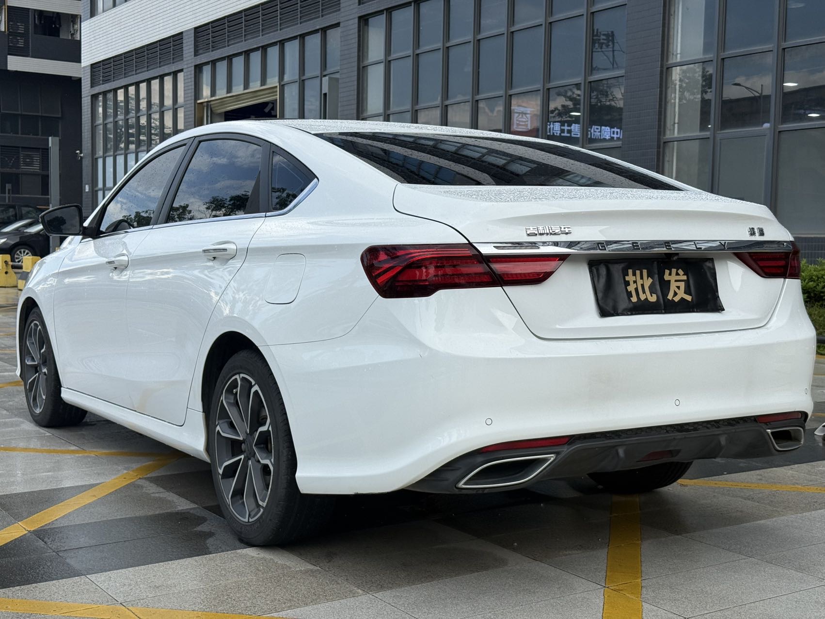 GEELY Binray 2022 immagine di auto #9