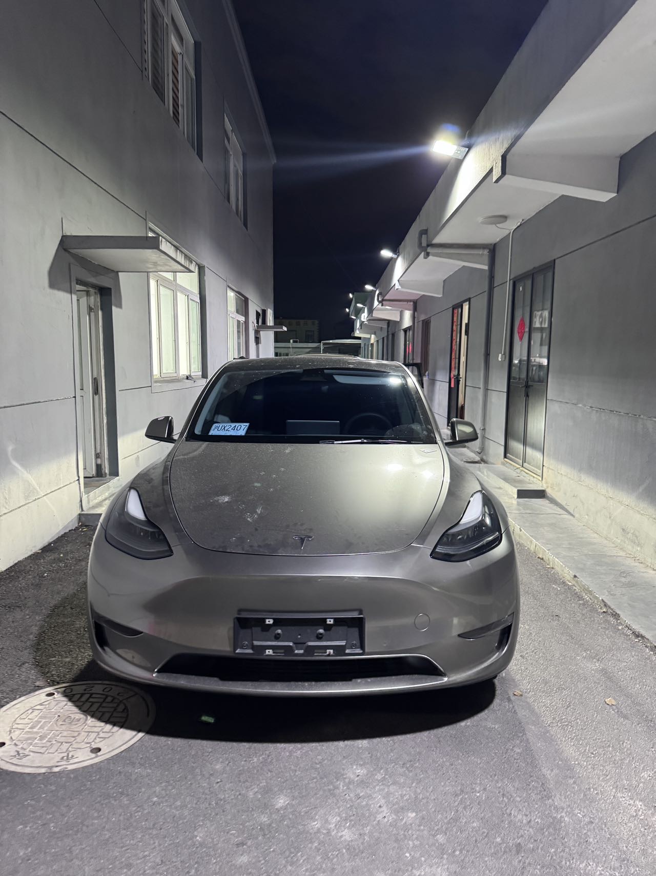 Tesla Model Y 2022 #2 Tesla Model Y 2022 car image #2