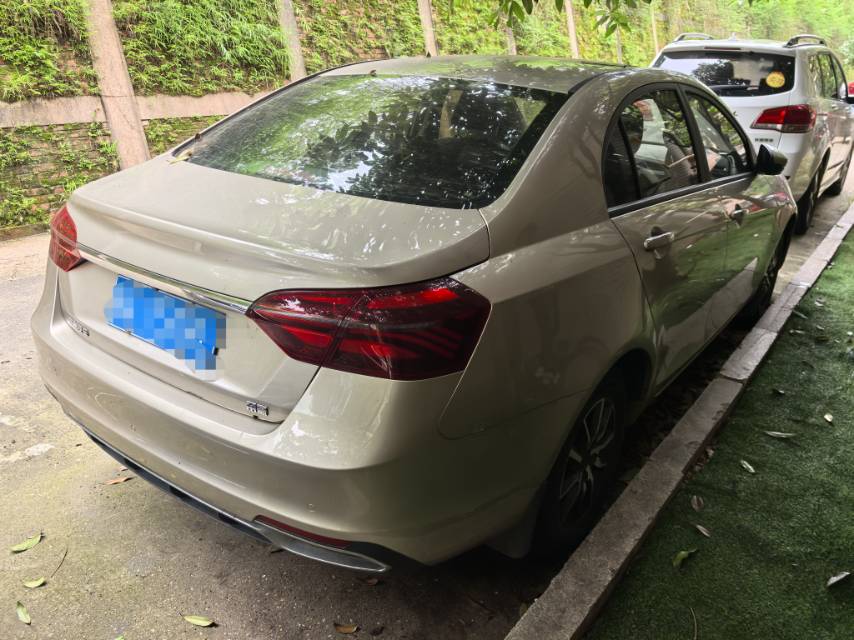 GEELY Emgrand 2019 #4 GEELY Emgrand 2019 car image #4