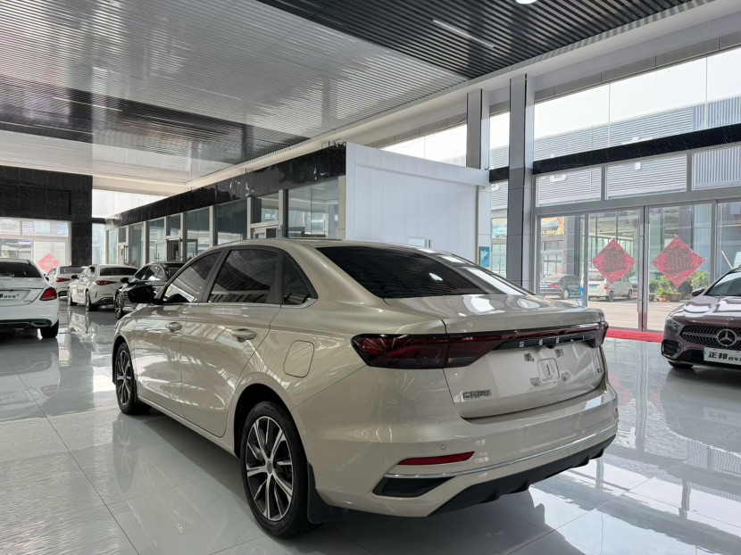 GEELY Emgrand 2022 car image #5