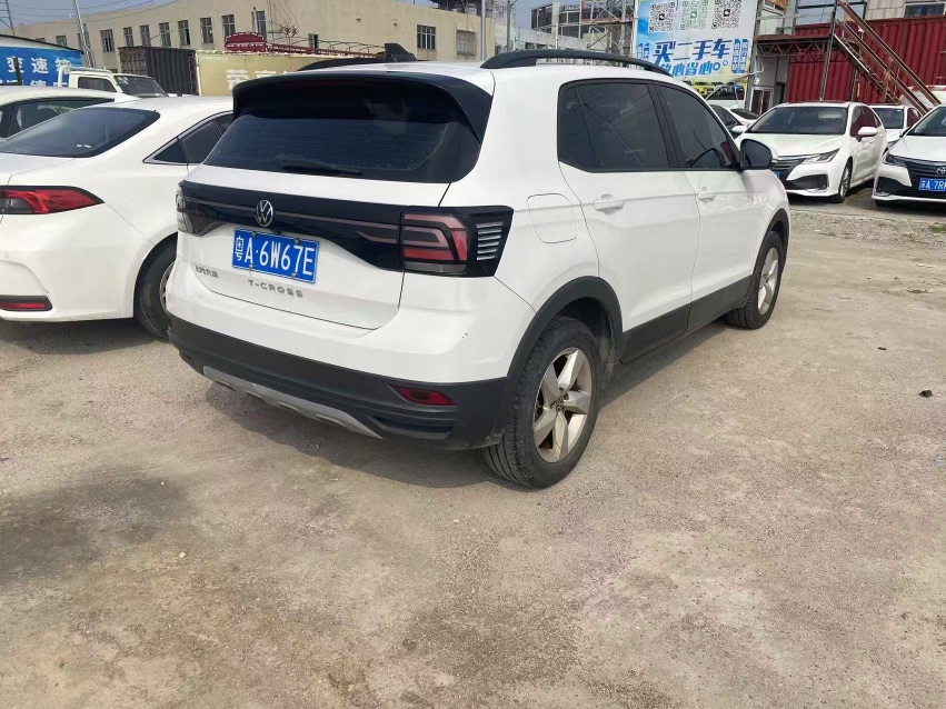 Volkswagen T-Cross 2023 #3 Volkswagen T-Cross 2023 car image #3
