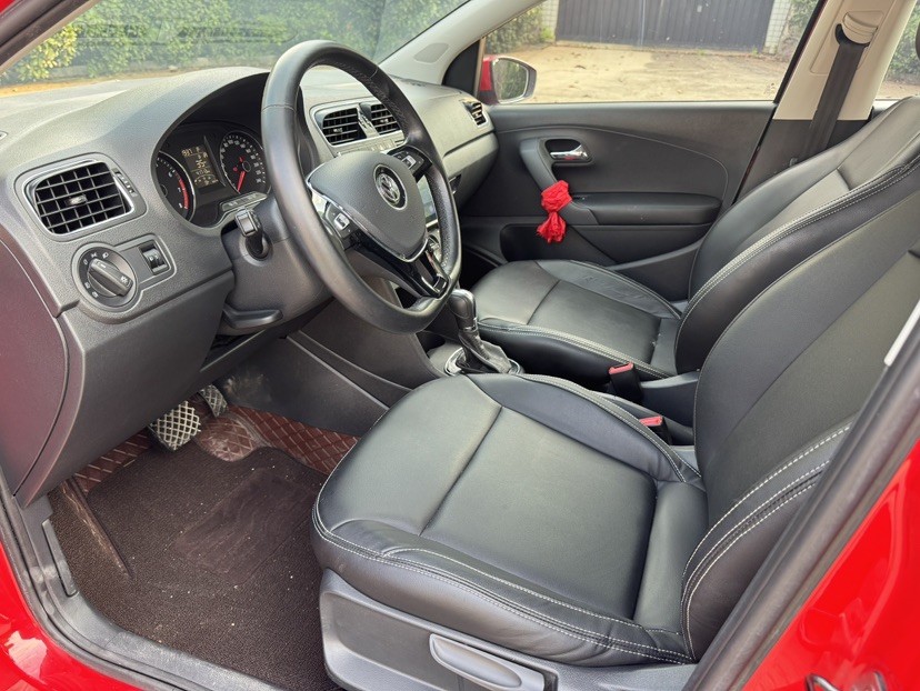 Volkswagen Polo 2019 car image #7
