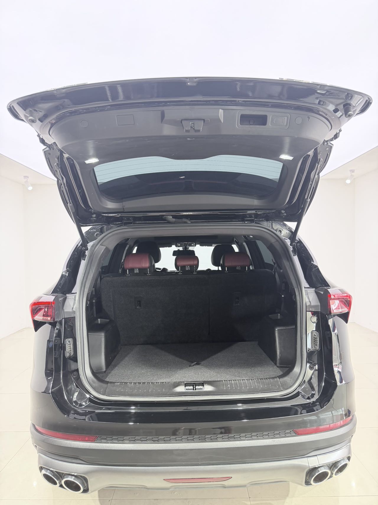 Jetour X70 PLUS 2023 car image #15
