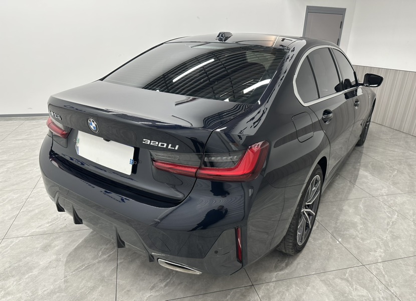 BMW 3 Series 2024 #4 BMW 3 Series 2024 car image #4