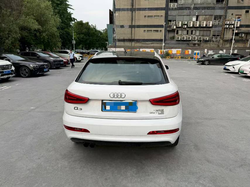 Audi Q3 2015 #5 Audi Q3 2015 car image #5