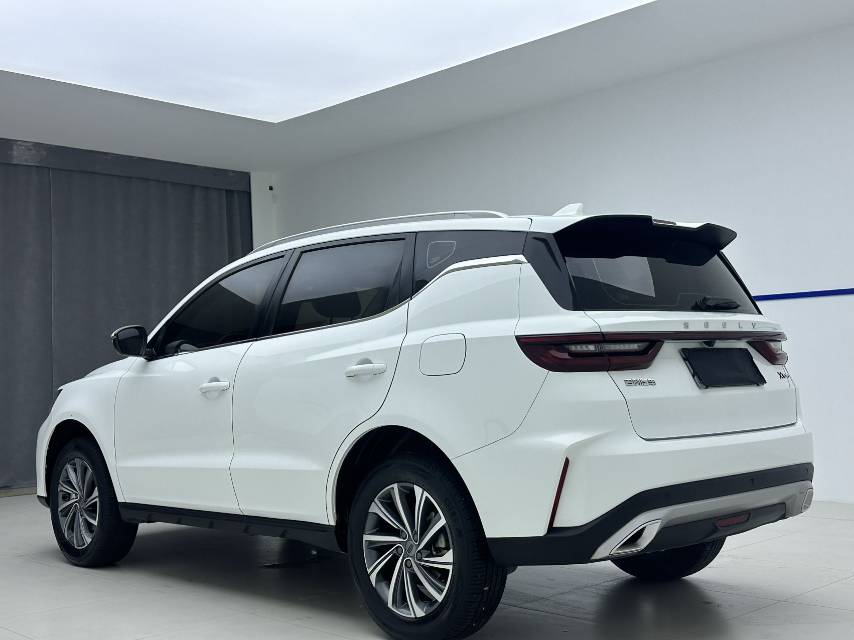 GEELY Vision X6 2023 car image #4