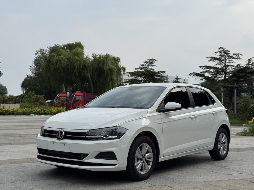Volkswagen Polo 2024 car image 