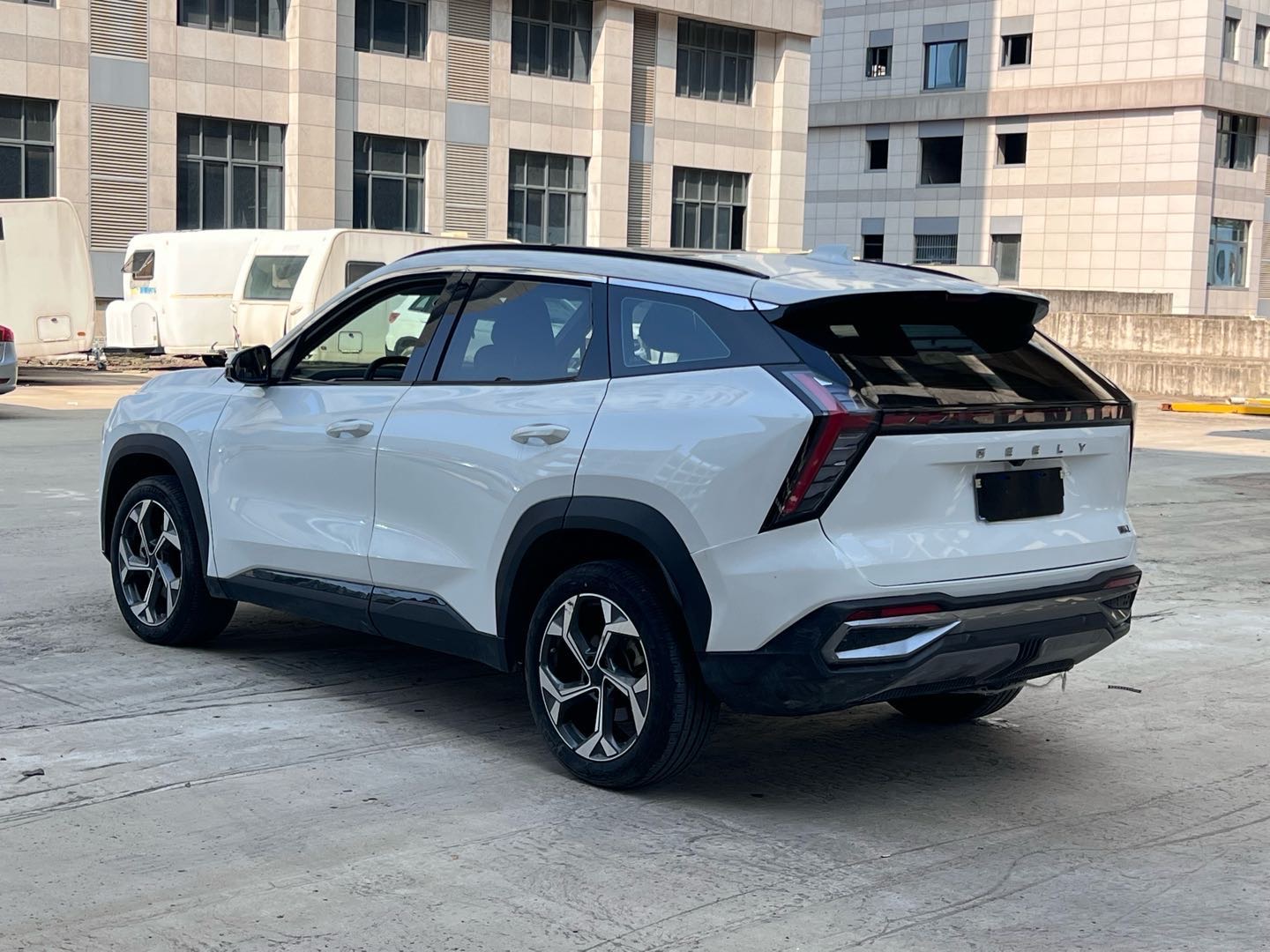 GEELY Boyue L 2024 صورة سيارة #9