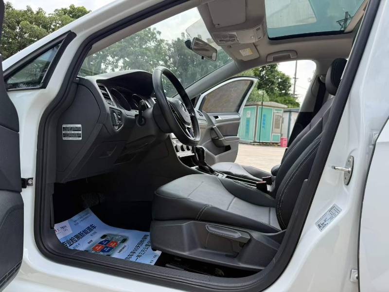 Volkswagen Golf 2015 car image #7