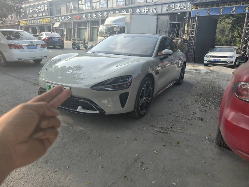 MI SU7 2025 car image 