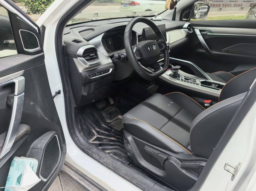GEELY Coolray 2025 car image #3