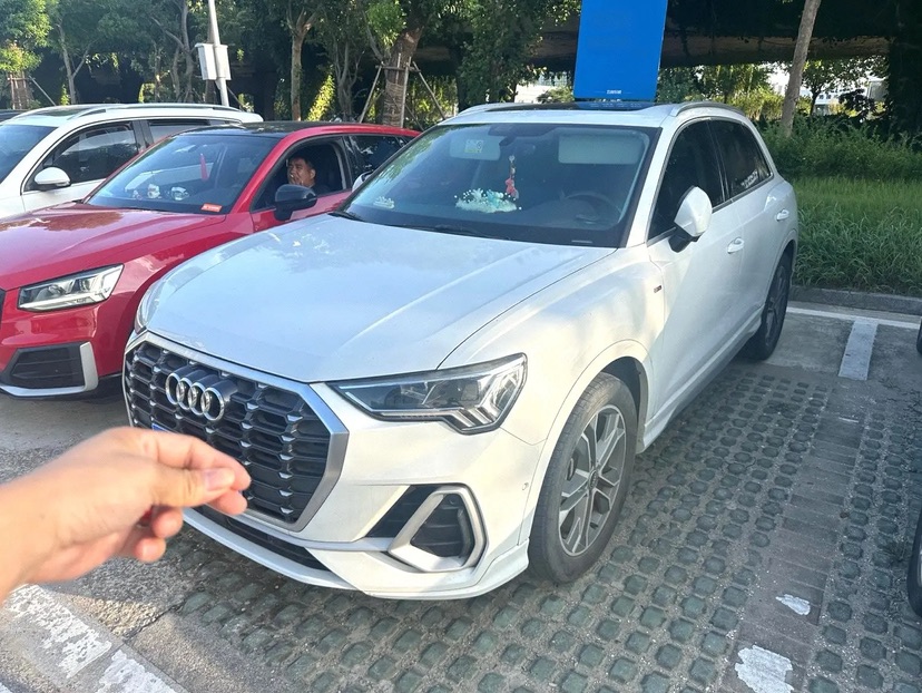 Audi Q3 2021 Audi Q3 2021 car image