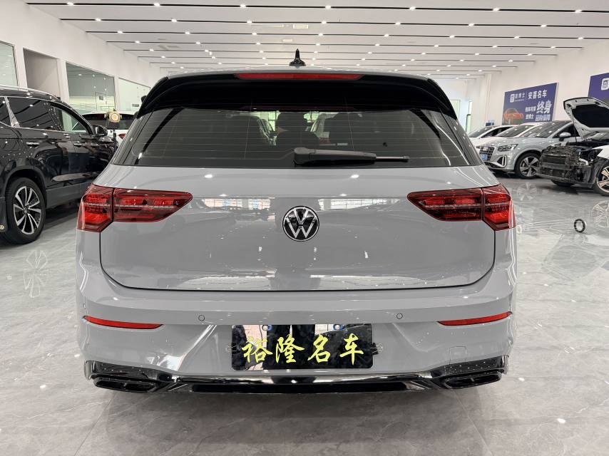 Volkswagen Golf 2022 car image #5