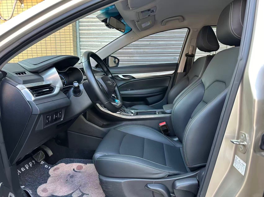 GEELY Emgrand 2020 #4 GEELY Emgrand 2020 car image #4