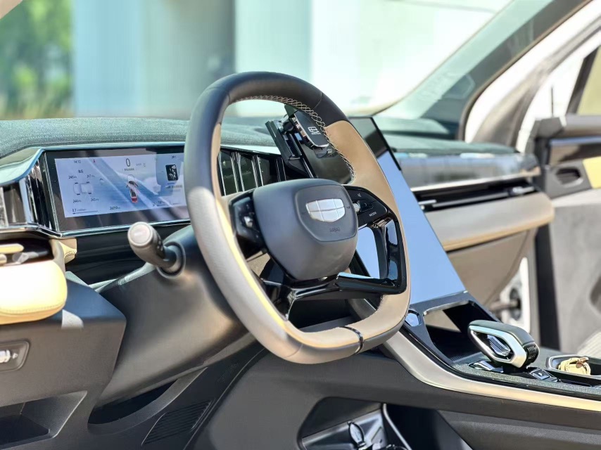 GEELY Boyue L 2023 car image #4