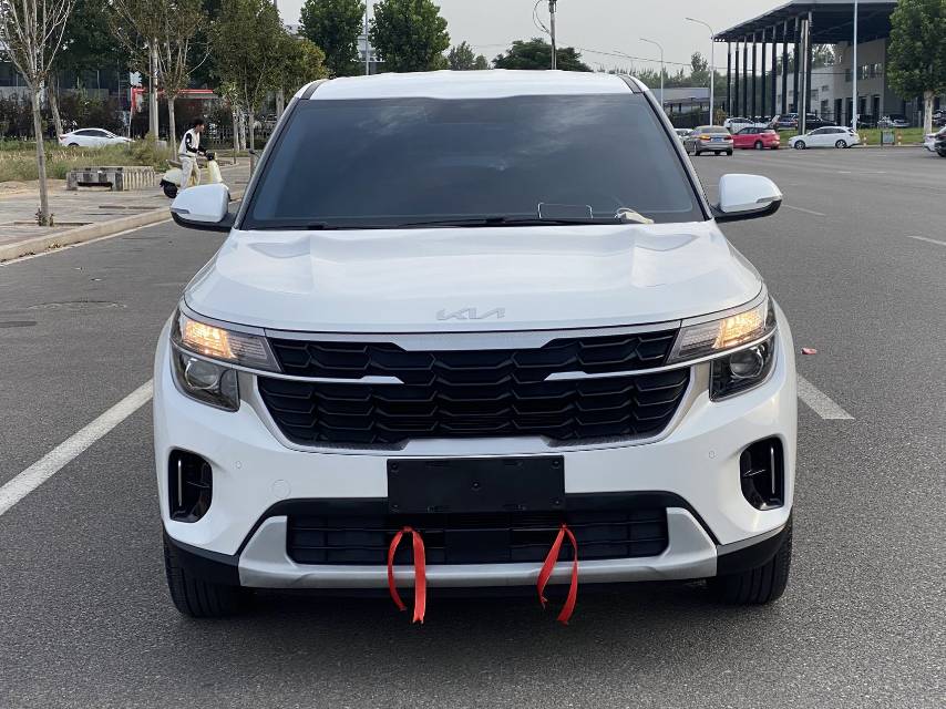 Kia Seltos 2023 #2 Kia Seltos 2023 car image #2