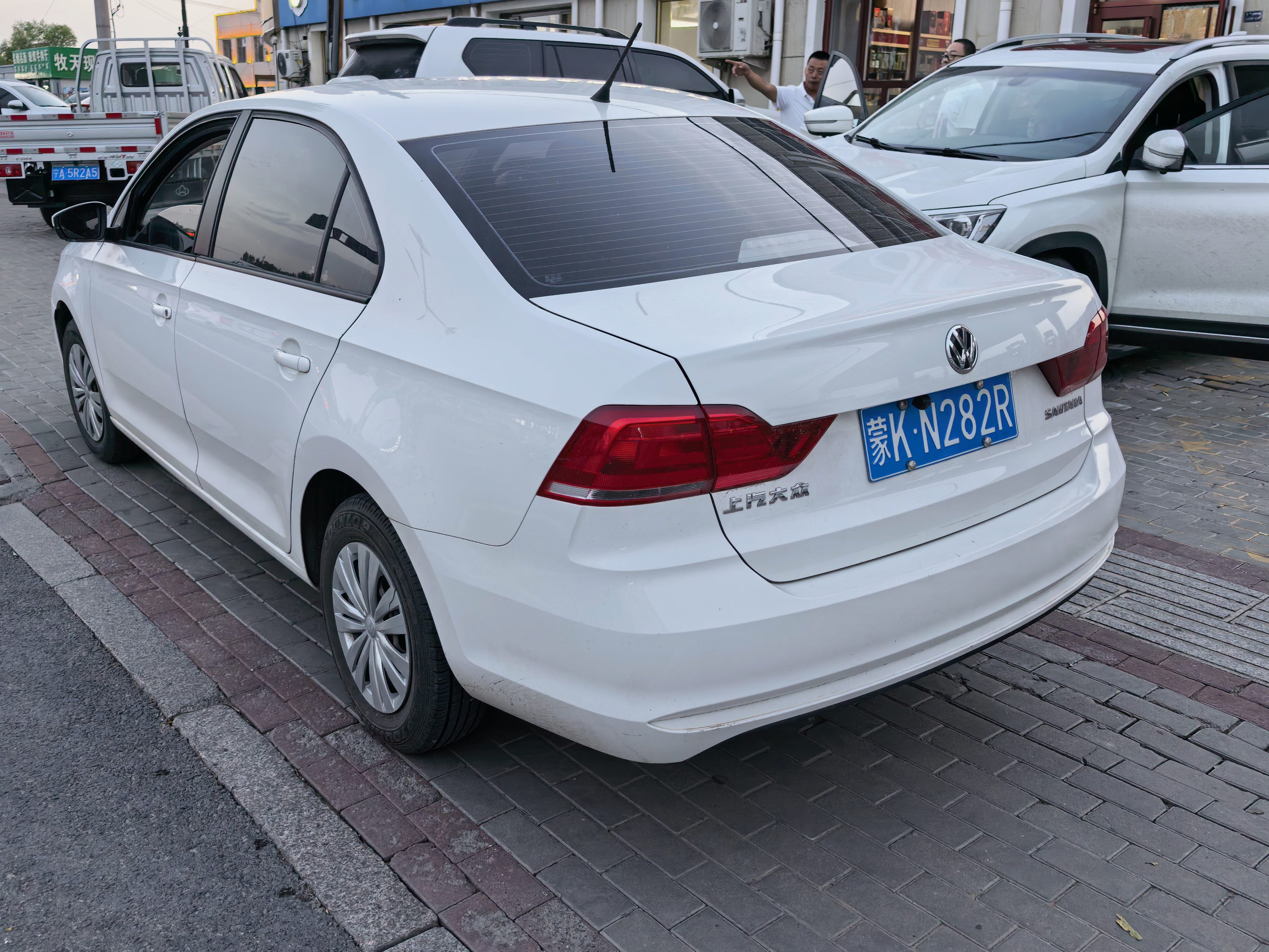 Volkswagen Santana 2021 car image #2