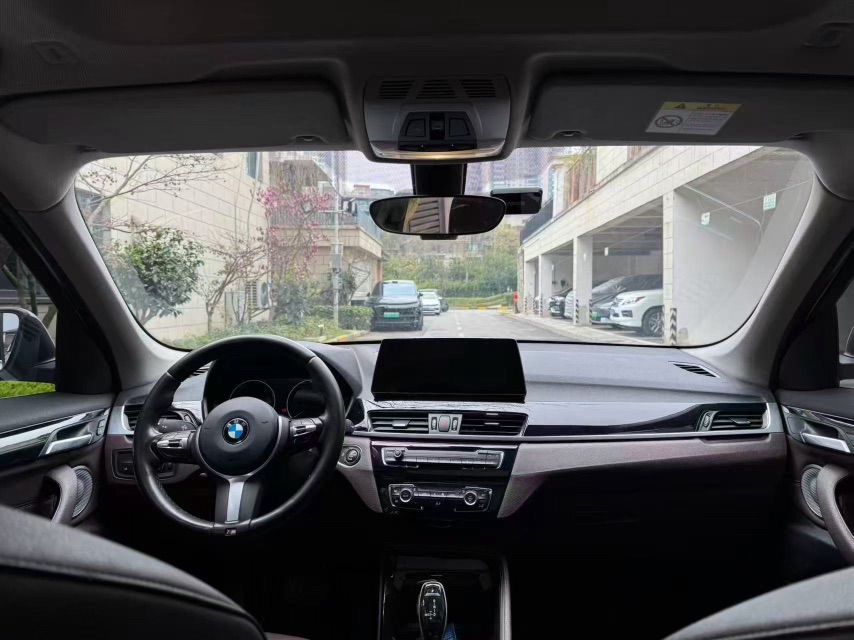 BMW X1 2022 car image #6