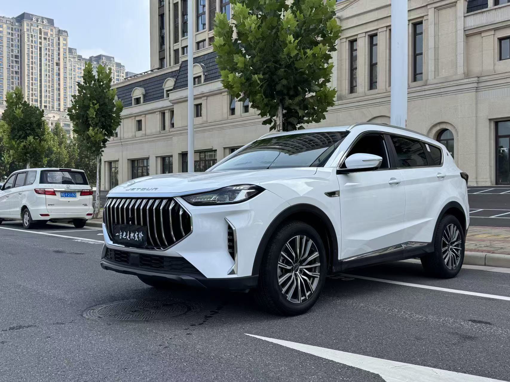 Jetour X70 PLUS 2023 car image 