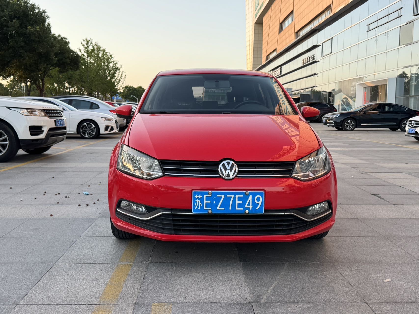 Volkswagen Polo 2018 car image #2