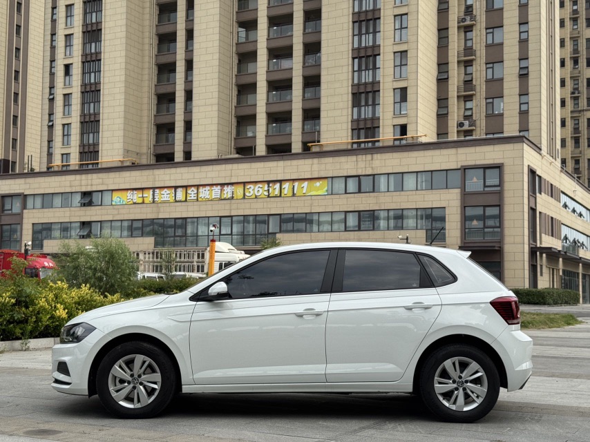 Volkswagen Polo 2024 car image #6