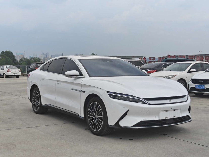 BYD Han 2022 #3 BYD Han 2022 car image #3