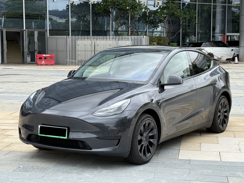Tesla Model Y 2024 Tesla Model Y 2024 car image