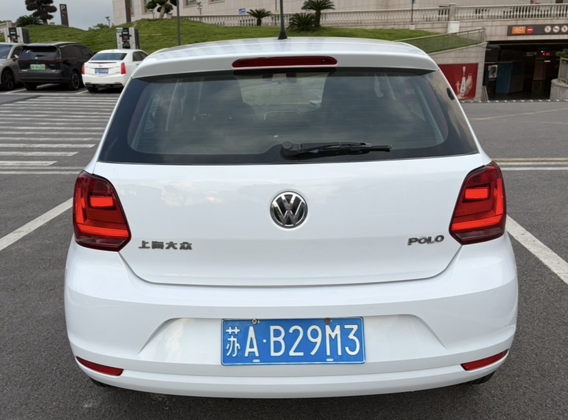 Volkswagen Polo 2015 #5 Volkswagen Polo 2015 car image #5
