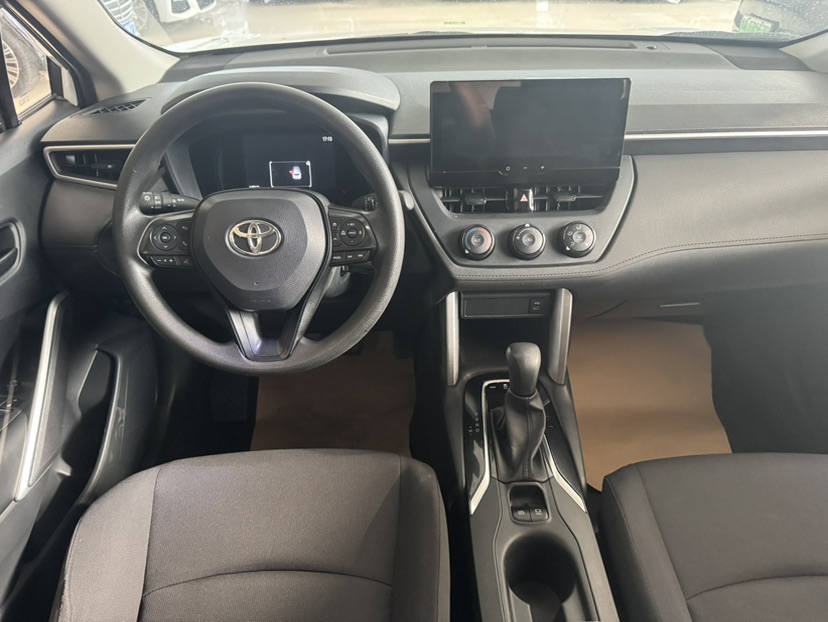 Toyota Corolla Cross 2023 صورة سيارة #6