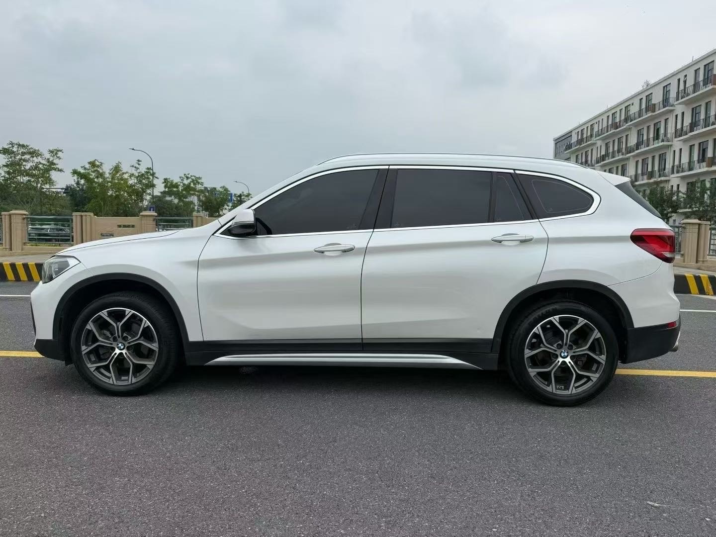 BMW X1 2019 car image #9