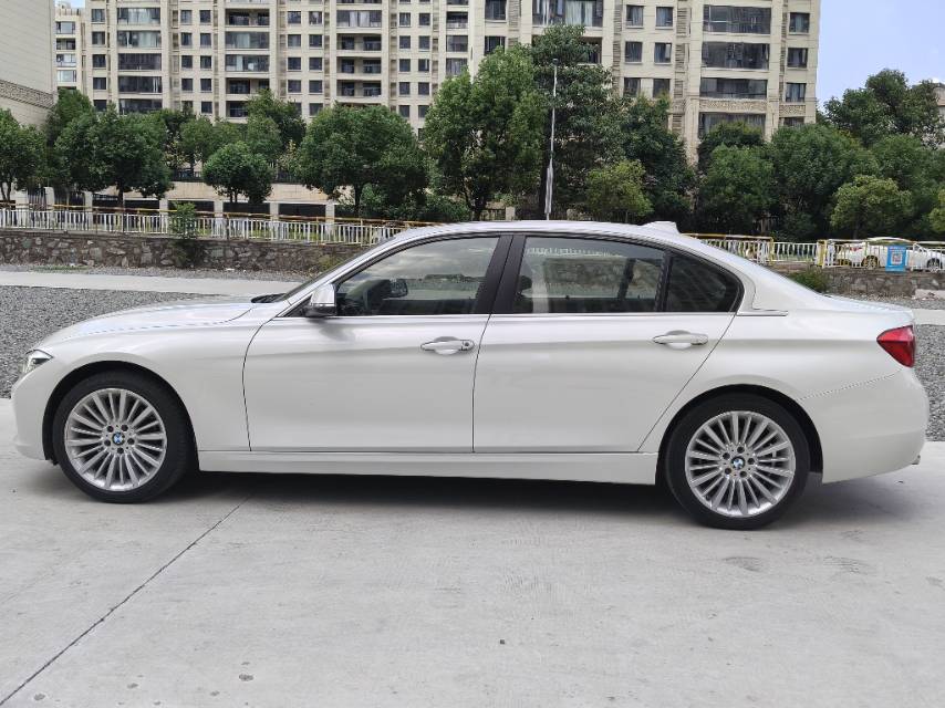 BMW 3 Series 2018 #7 BMW 3 Series 2018 car image #7