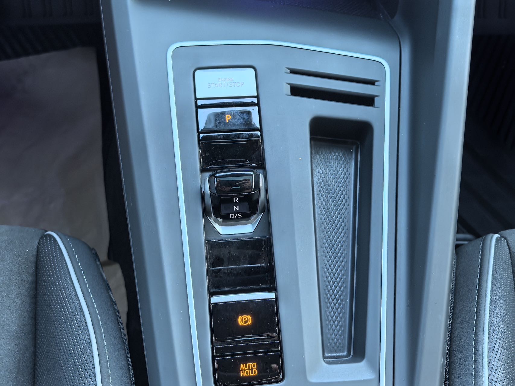 Volkswagen Golf 2022 car image #9