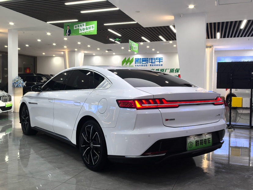 BYD Han 2021 #6 BYD Han 2021 car image #6