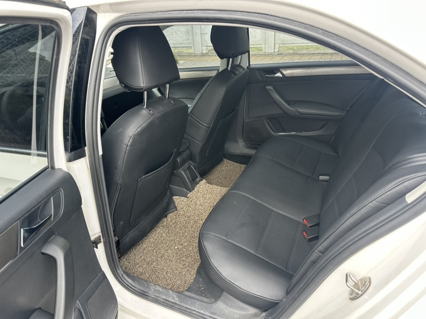 Volkswagen Santana 2015 car image #5
