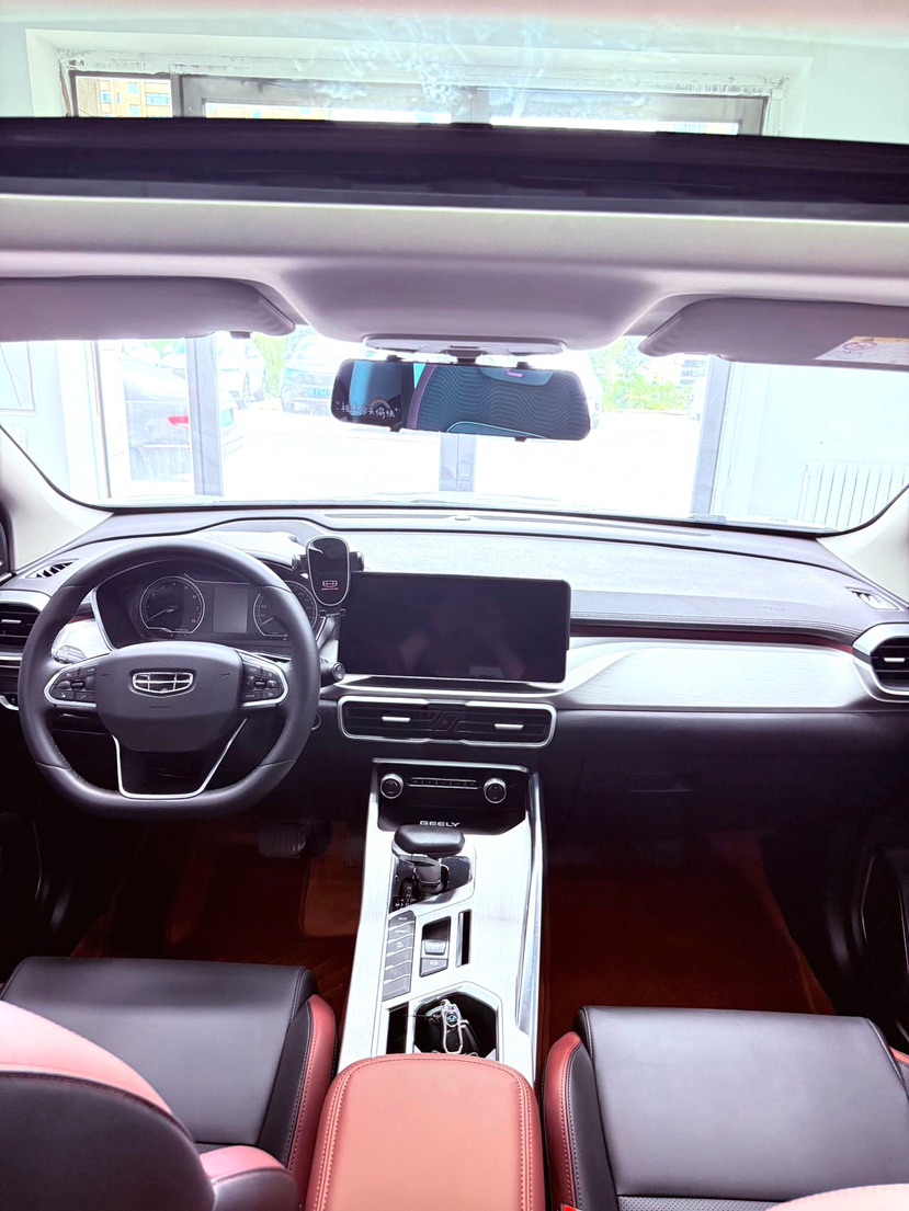 GEELY Coolray 2022 car image #8