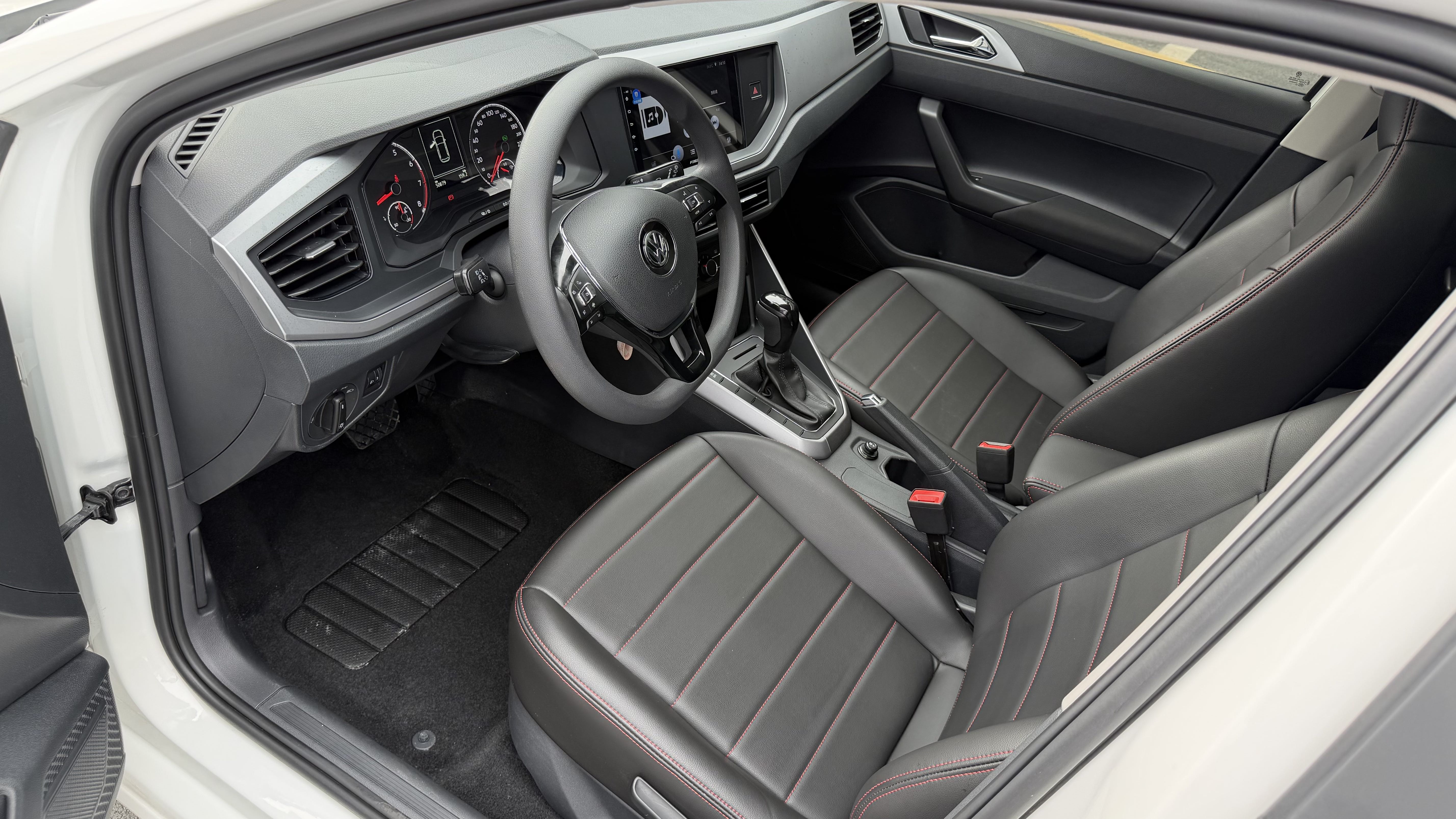 Volkswagen Polo 2020 car image #7