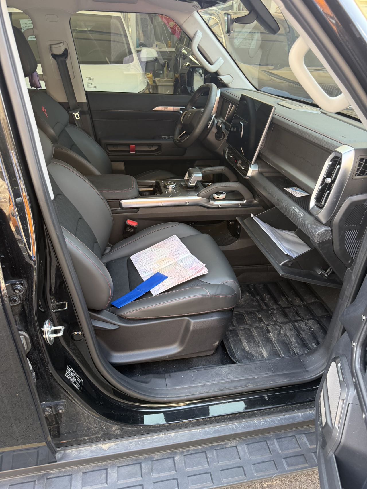 Jetour Traveller 2024 car image #3
