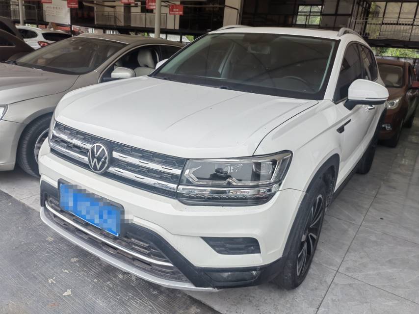 Volkswagen Tharu 2021 car image #2