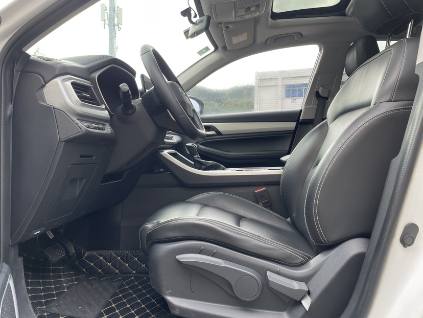 GEELY Vision X6 2020 car image #4