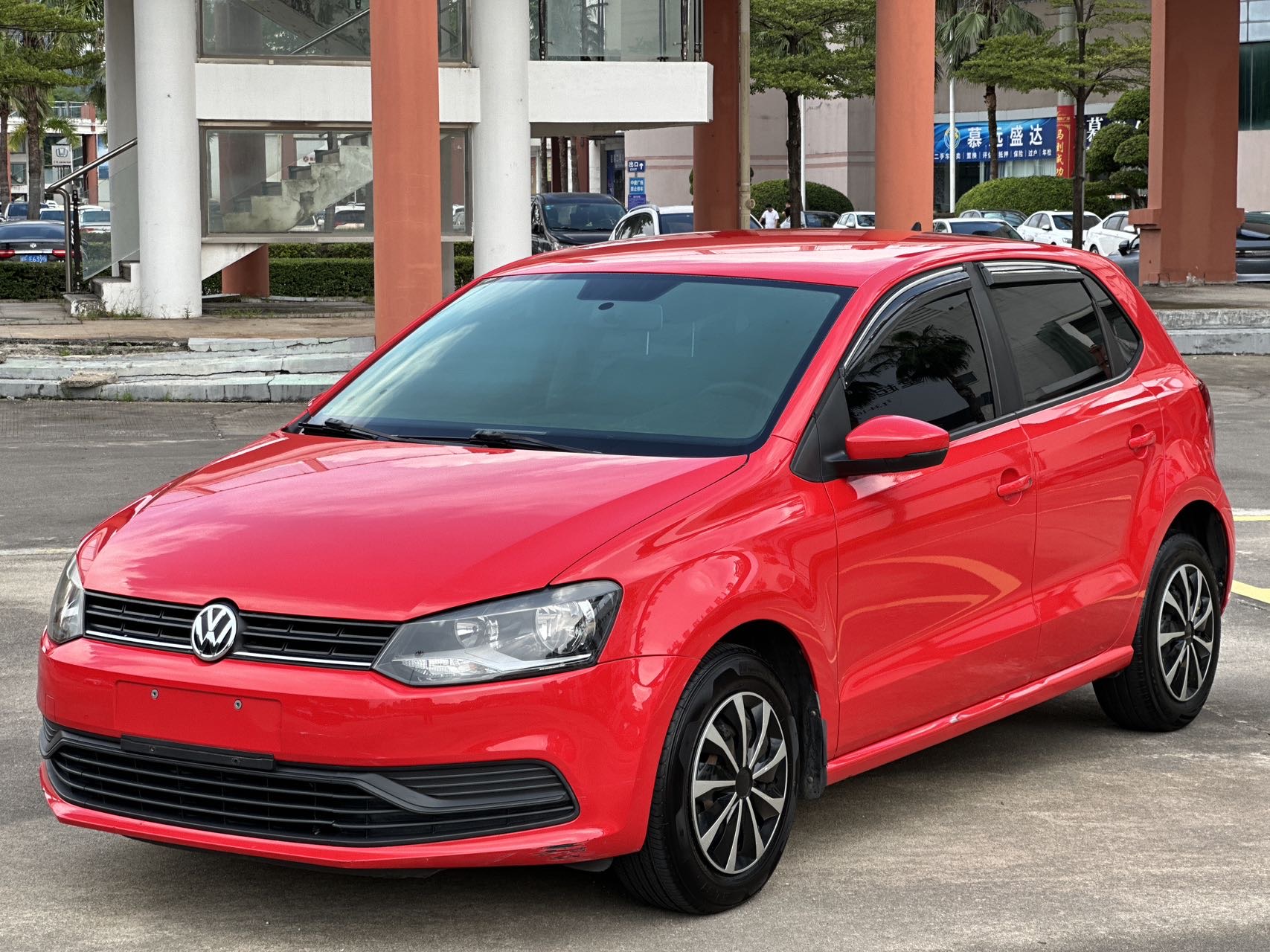 Volkswagen Polo 2014 car image 